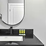 Big Miami Home W Free Parking